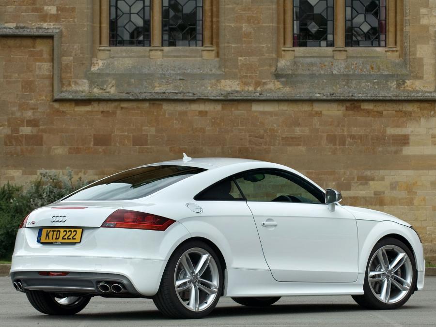  Audi TTS Coupe (8J) 2008 года  (UK) (фото 2 из 2)